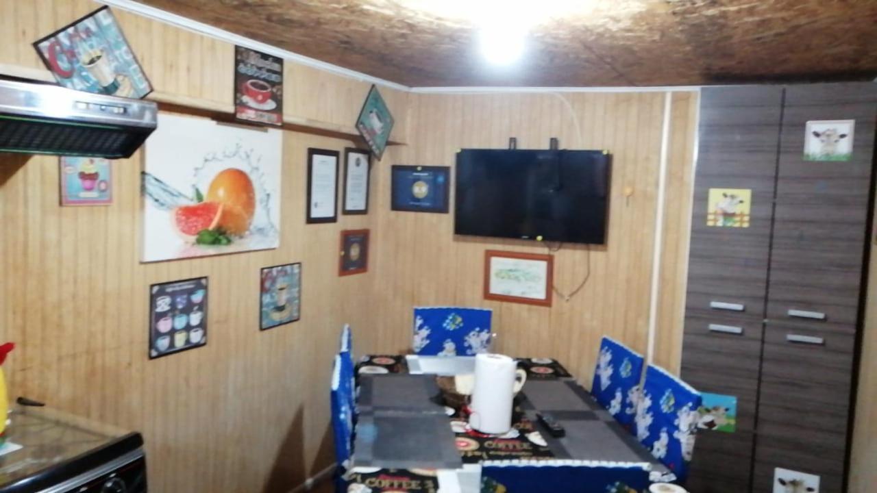 "Mi Hostal Tu Casa" Hostal Familiar Solo Empresas, Turistas Y Viajeros Espacio Para Bicicletas Y Motos Puerto Montt Luaran gambar